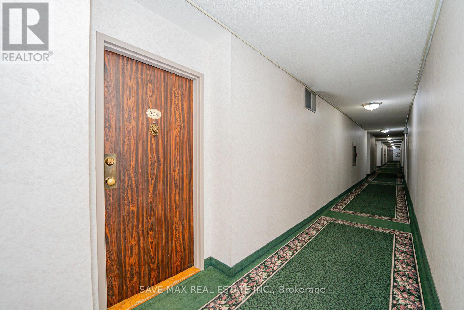 304 - 18 Knightsbridge Road, Brampton, Ontario  L6T 3X5 - Photo 8 - W12348621