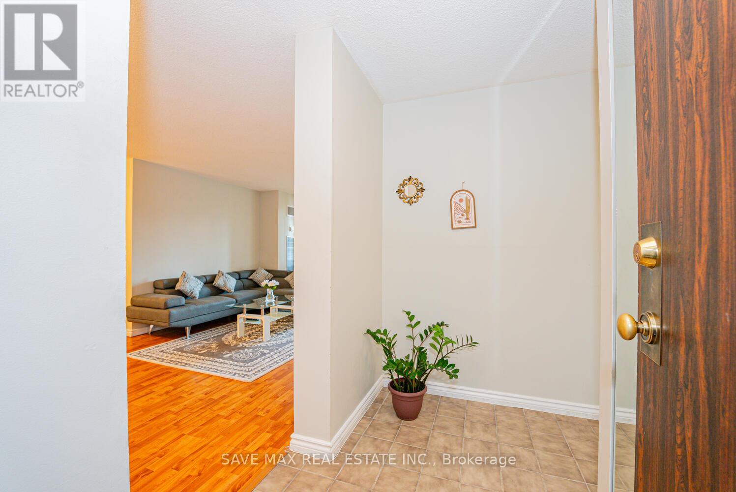 304 - 18 Knightsbridge Road, Brampton, Ontario  L6T 3X5 - Photo 9 - W12348621