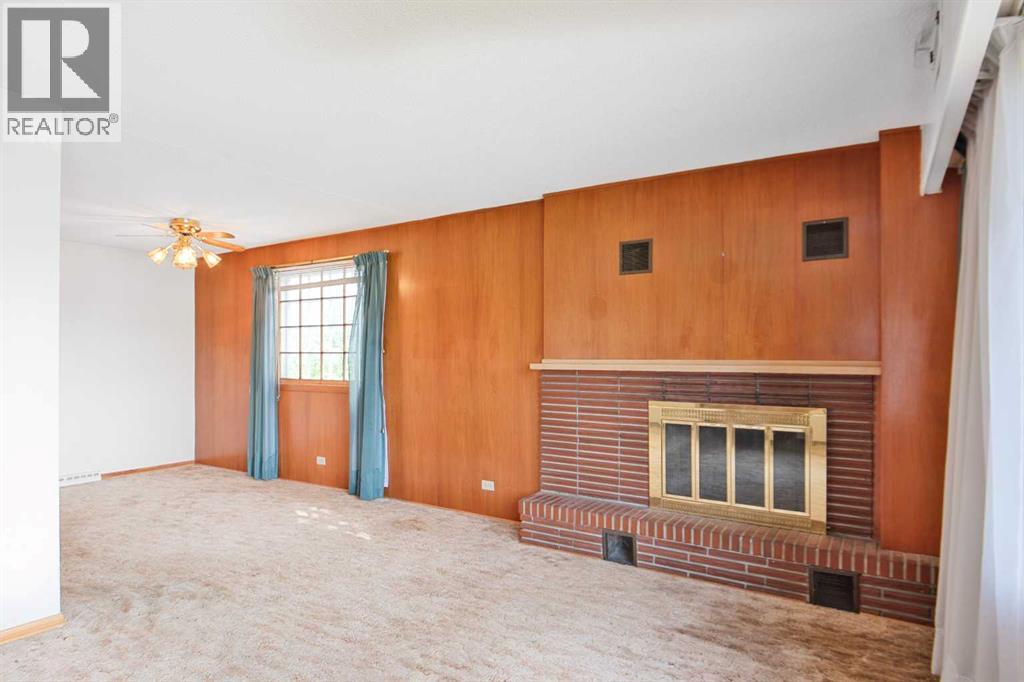 Property at 10007 92 Avenue image 5