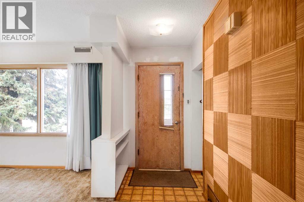 Property at 10007 92 Avenue image 2