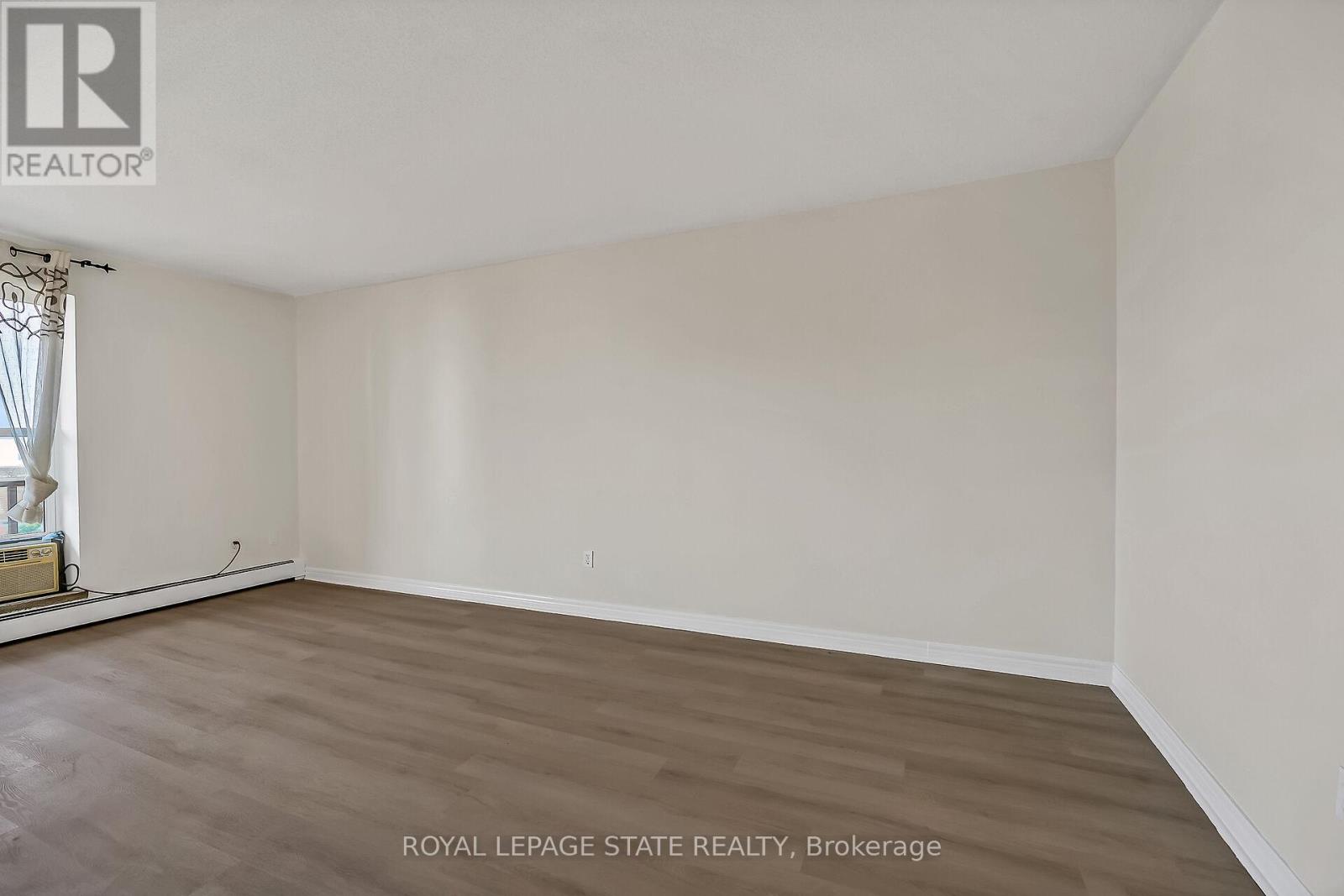Property at 702 - 81 CHARLTON AVENUE E image 5