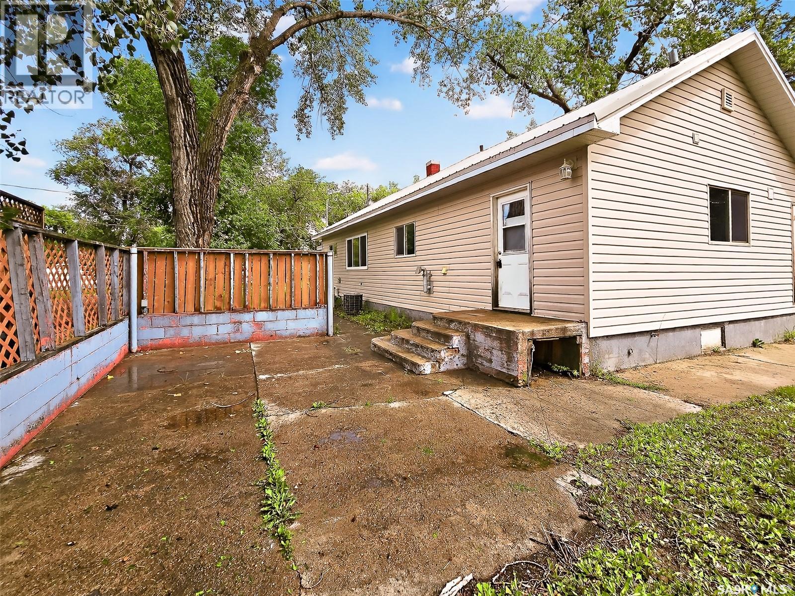 510 5th Street, Chaplin, Saskatchewan  S0H 0V0 - Photo 42 - SK015780