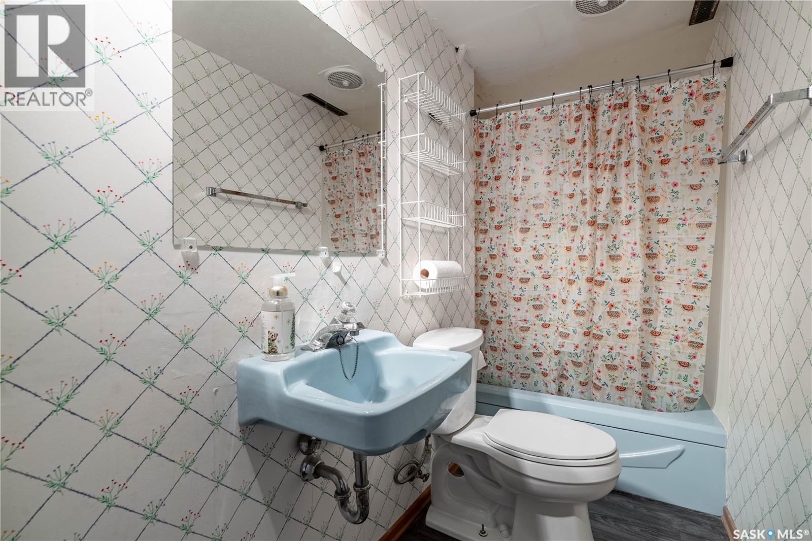 106 Wood Crescent, Assiniboia, Saskatchewan  S0H 0B0 - Photo 35 - SK015776