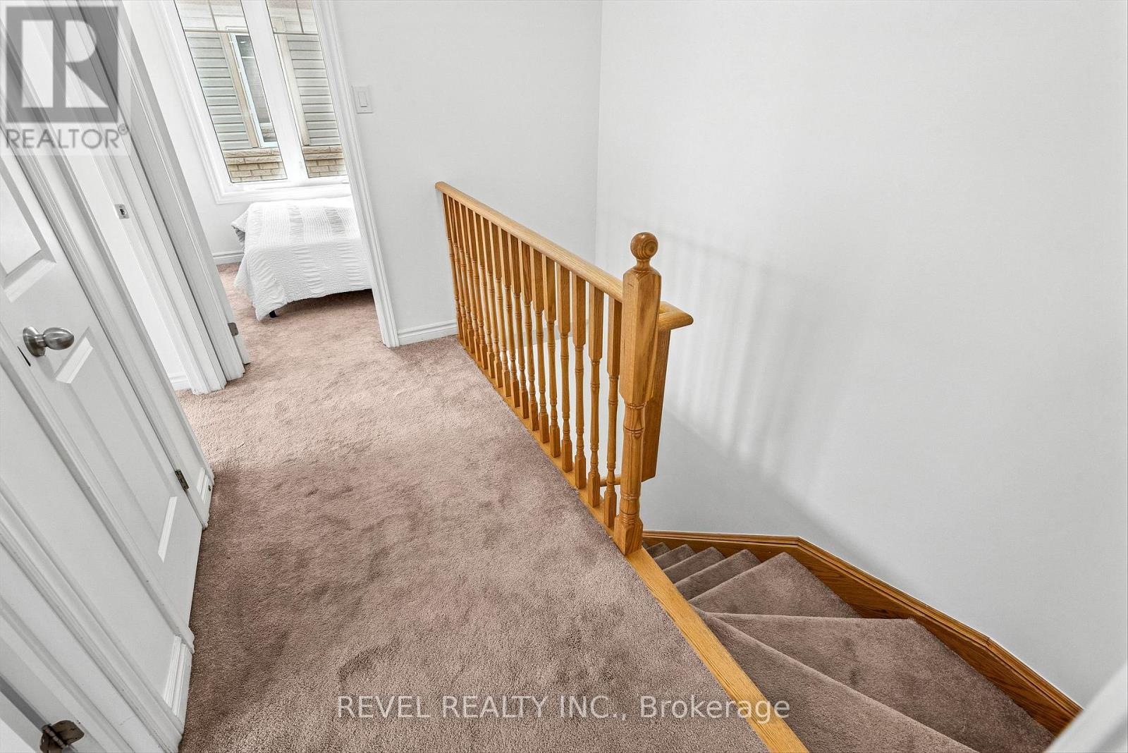 2621 Garrison Crossing, Pickering (Duffin Heights), Ontario  L1X 0E5 - Photo 19 - E12348646