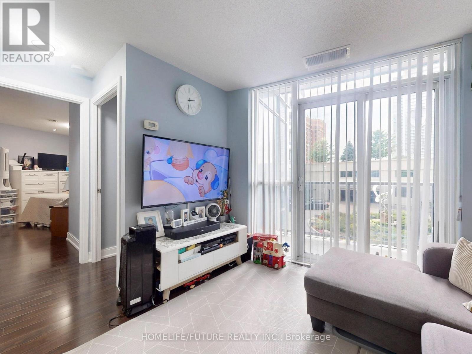 219 - 135 Village Green Square, Toronto (Agincourt South-Malvern West), Ontario  M1S 0G4 - Photo 13 - E12348667