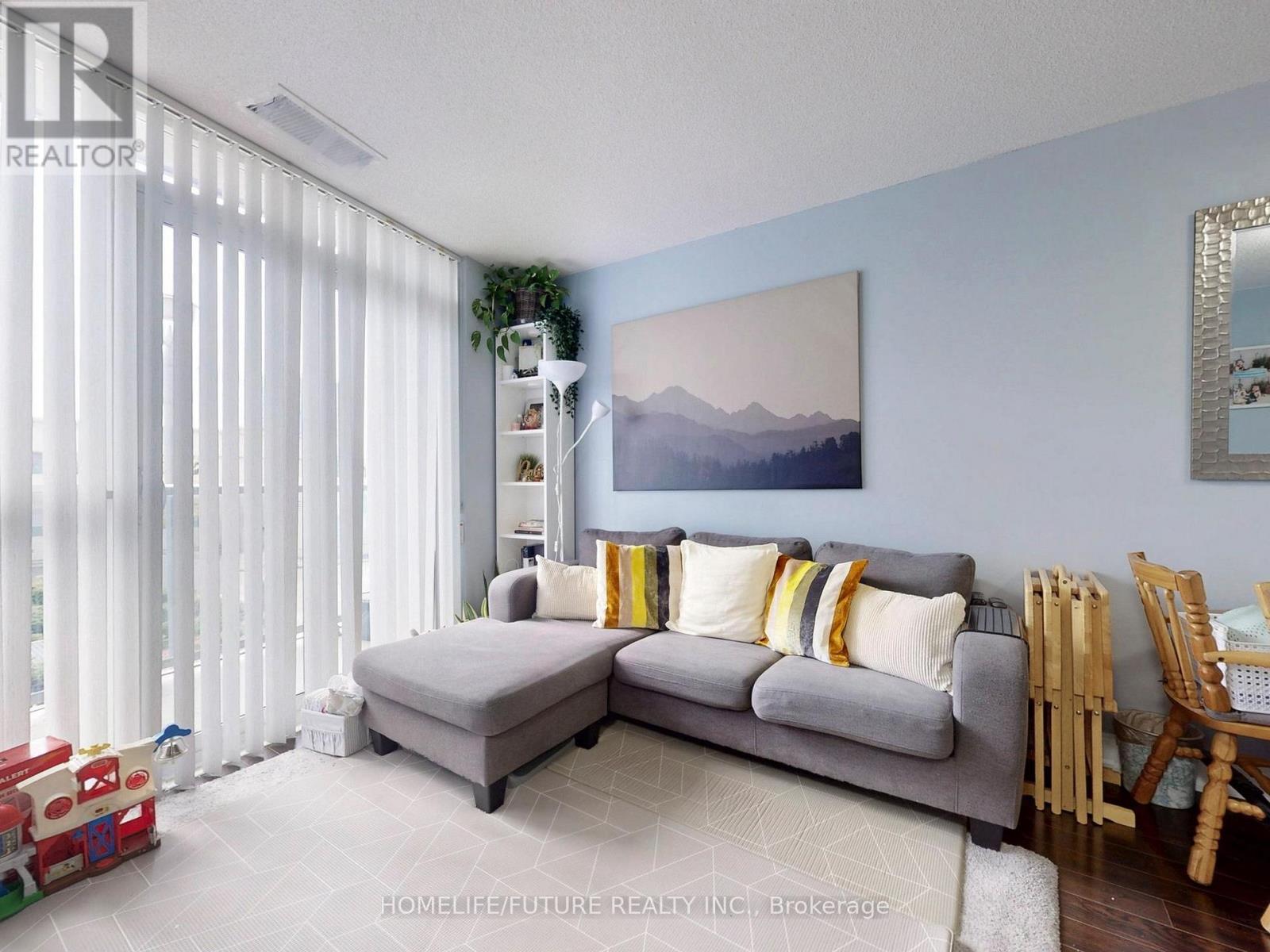 219 - 135 Village Green Square, Toronto (Agincourt South-Malvern West), Ontario  M1S 0G4 - Photo 14 - E12348667