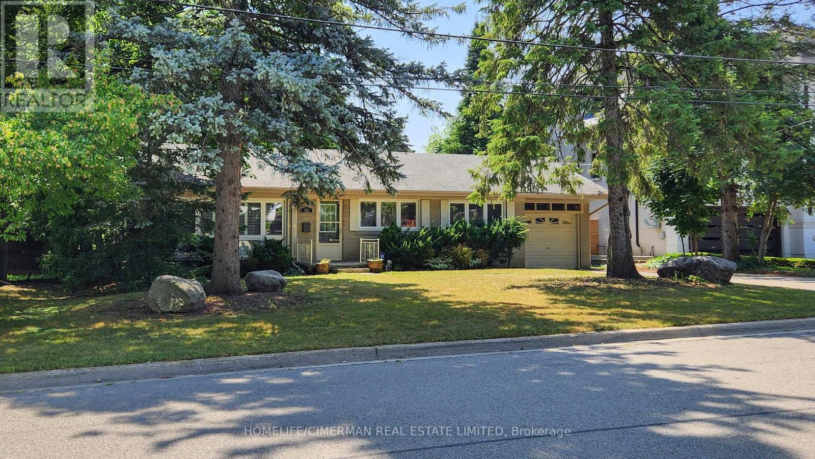 386 Kerrybrook Drive, Richmond Hill, Ontario  L4C 3R1 - Photo 2 - N12348669
