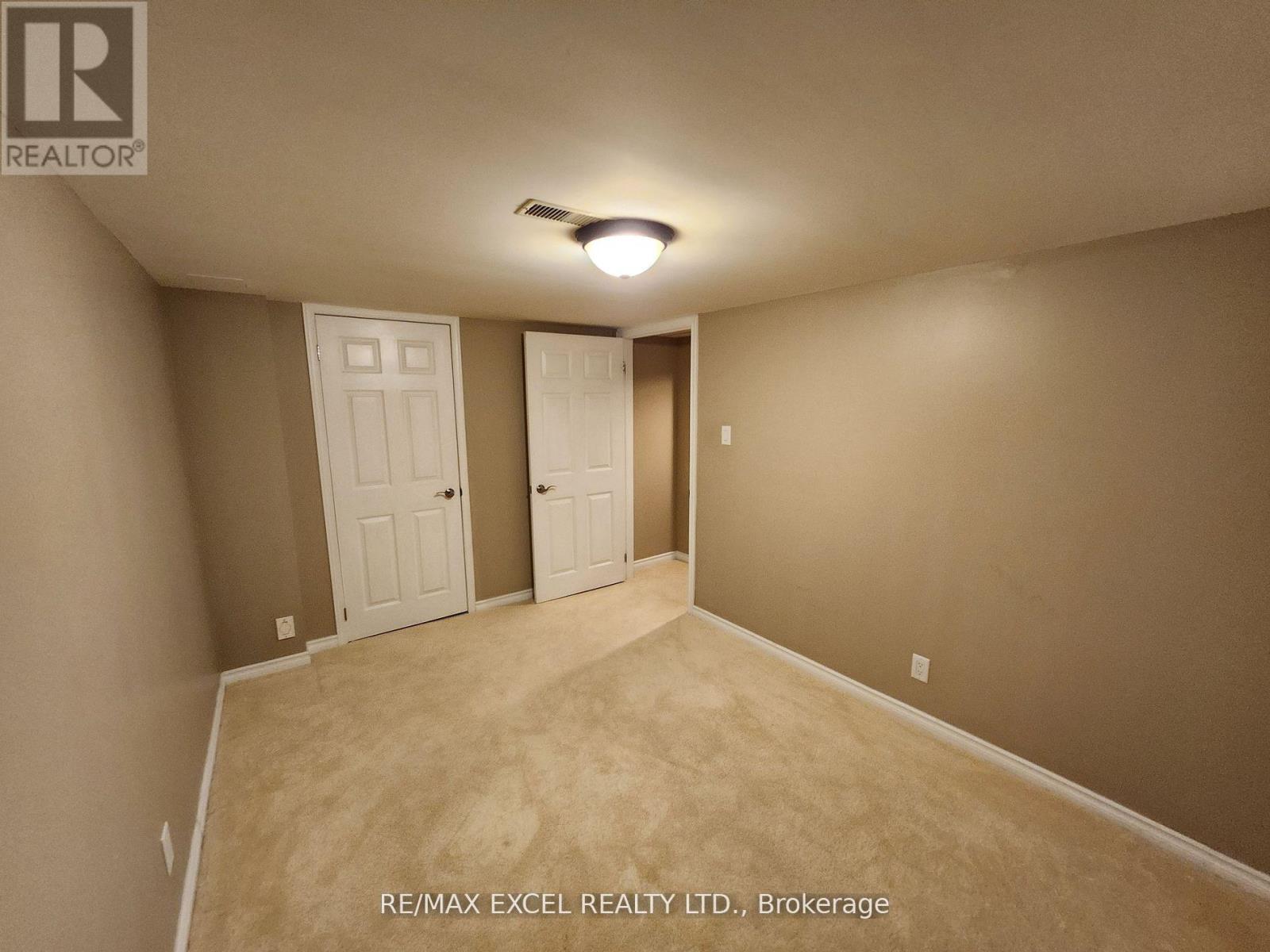 Lower - 316 Alex Doner , (Bsmt) Drive, Newmarket, Ontario  L3X 1G4 - Photo 10 - N12348685