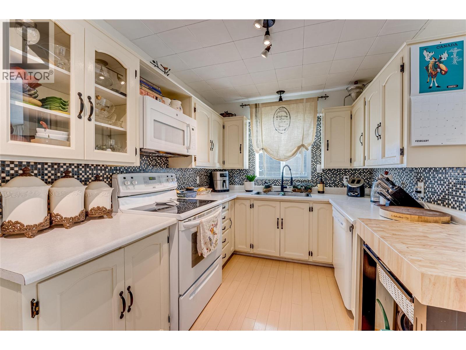 409 Hummingbird Avenue, Vernon, British Columbia  V1H 2A1 - Photo 11 - 10359476