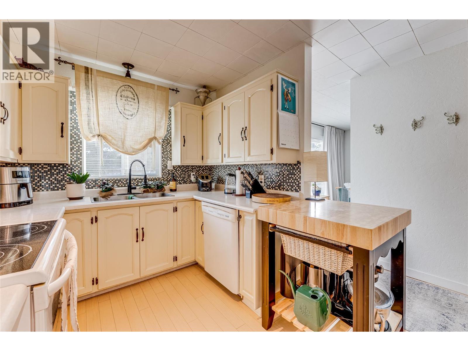 409 Hummingbird Avenue, Vernon, British Columbia  V1H 2A1 - Photo 12 - 10359476