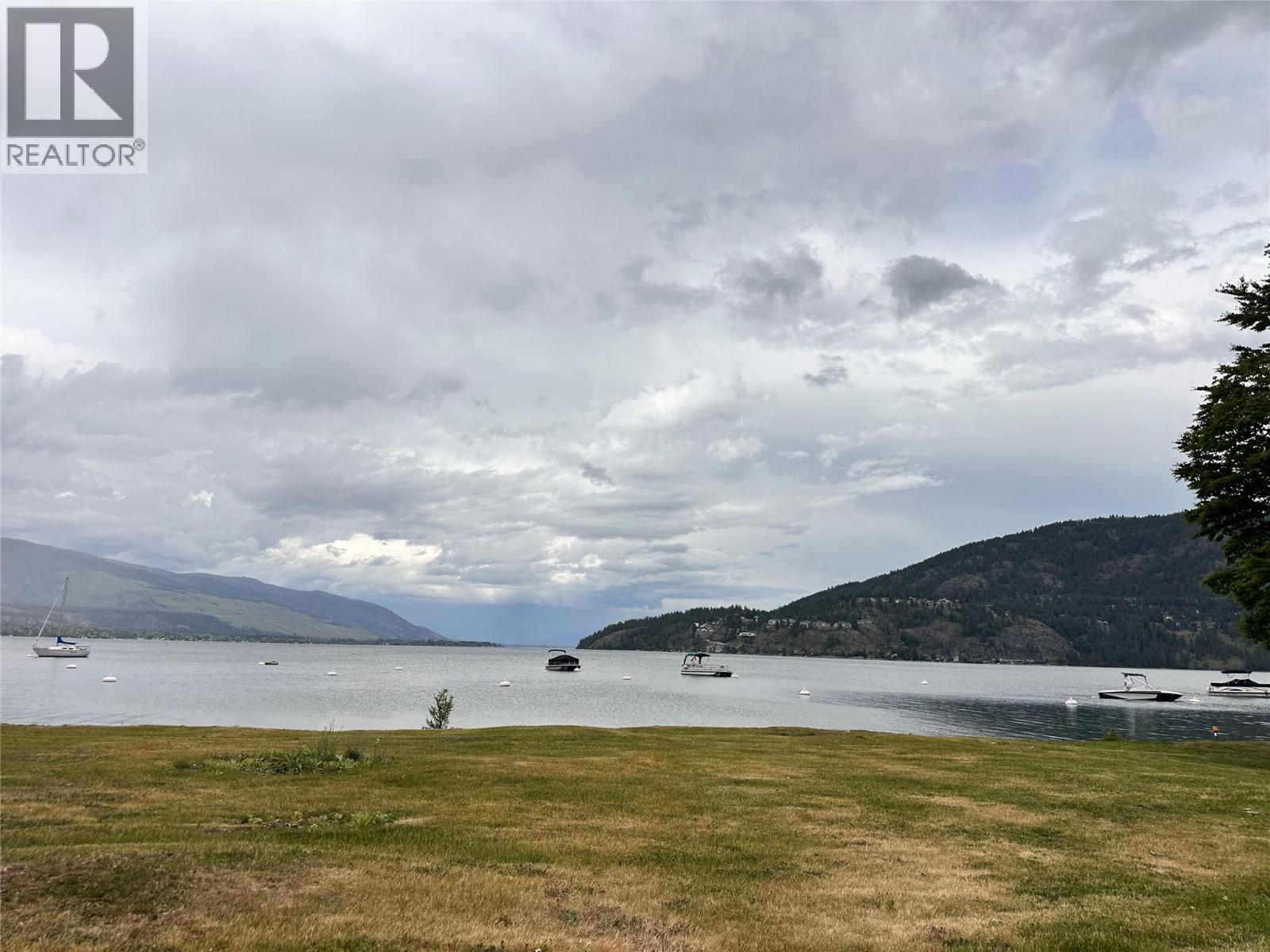 409 Hummingbird Avenue, Vernon, British Columbia  V1H 2A1 - Photo 42 - 10359476