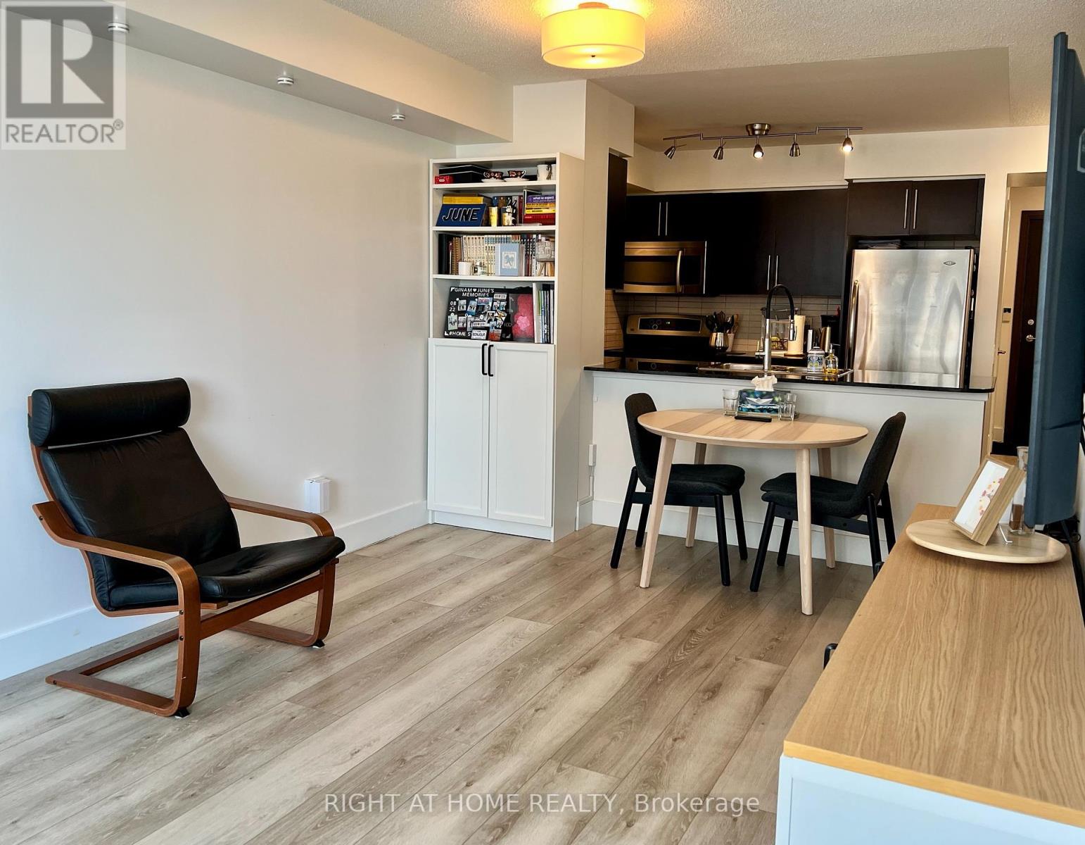 2331 - 35 Viking Lane, Toronto, Ontario  M9B 0A2 - Photo 10 - W12348672