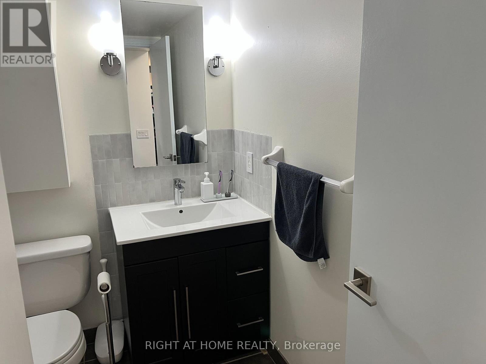 2331 - 35 Viking Lane, Toronto, Ontario  M9B 0A2 - Photo 17 - W12348672