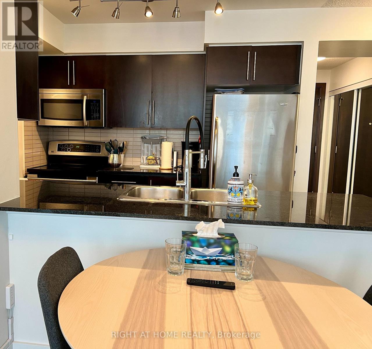 2331 - 35 Viking Lane, Toronto, Ontario  M9B 0A2 - Photo 3 - W12348672
