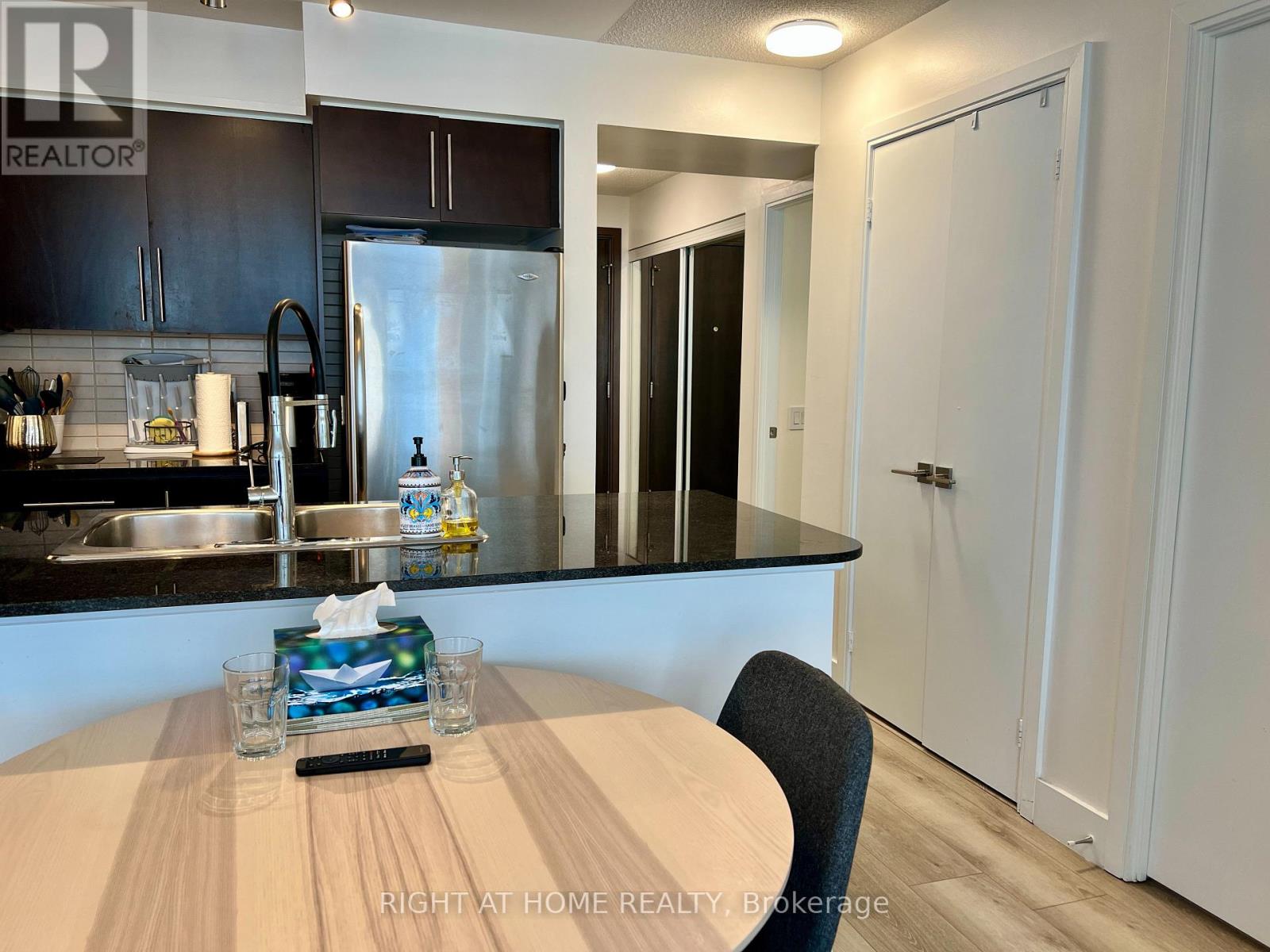 2331 - 35 Viking Lane, Toronto, Ontario  M9B 0A2 - Photo 4 - W12348672