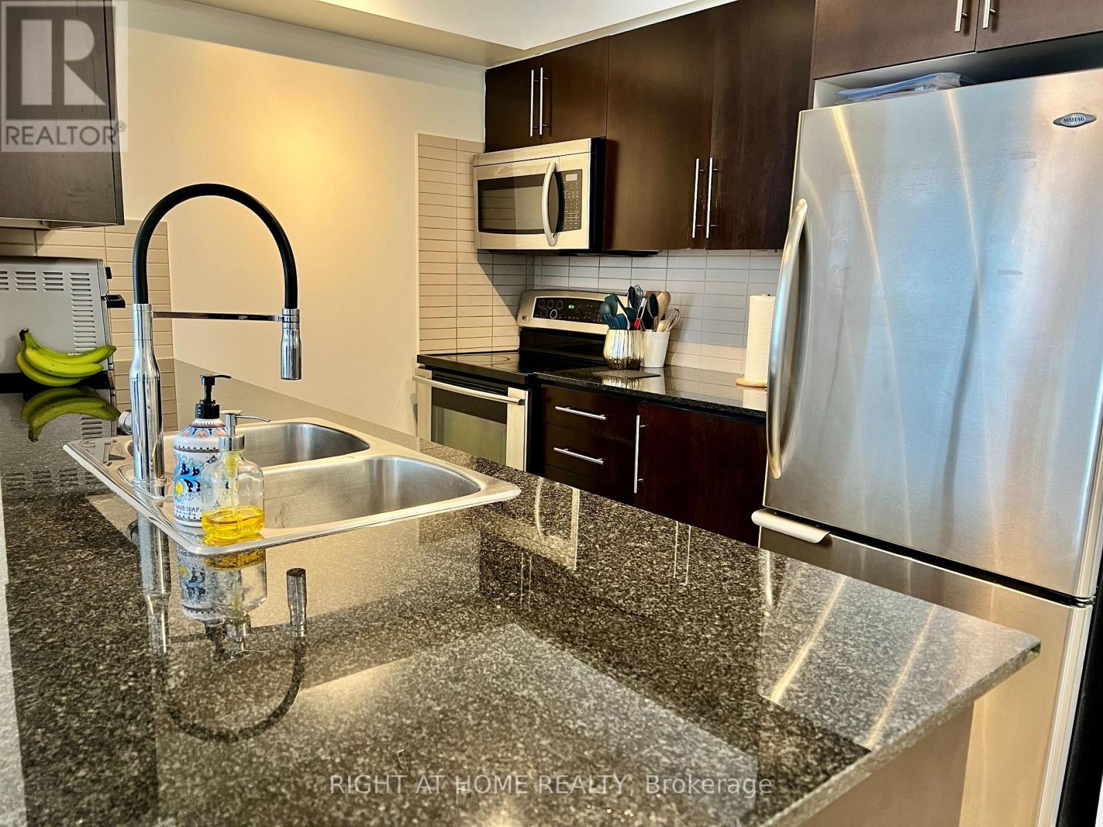 2331 - 35 Viking Lane, Toronto, Ontario  M9B 0A2 - Photo 6 - W12348672