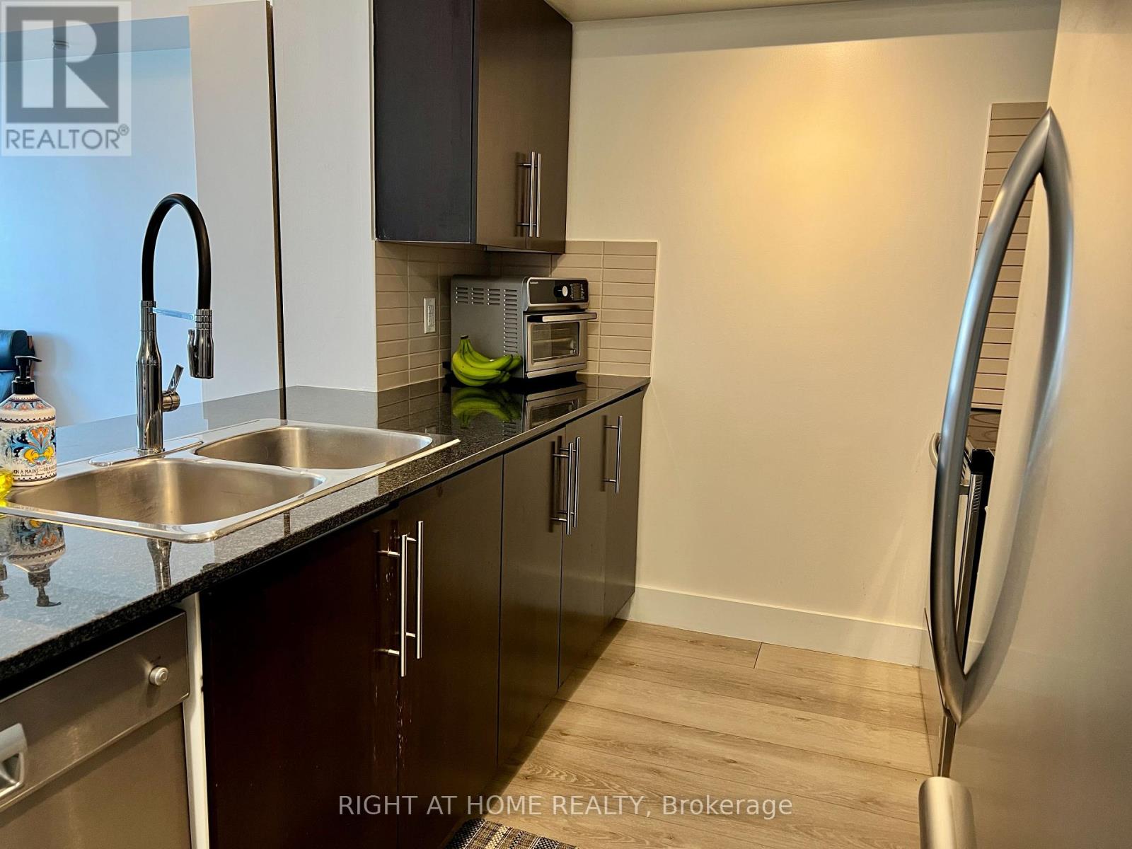 2331 - 35 Viking Lane, Toronto, Ontario  M9B 0A2 - Photo 7 - W12348672