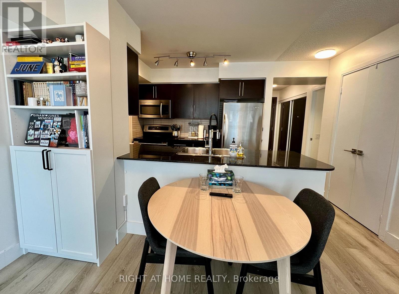 2331 - 35 Viking Lane, Toronto, Ontario  M9B 0A2 - Photo 9 - W12348672