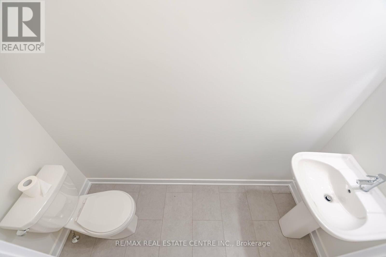 1320 Kobzar Drive, Oakville (Nw Northwest), Ontario  L6M 5R2 - Photo 13 - W12348683