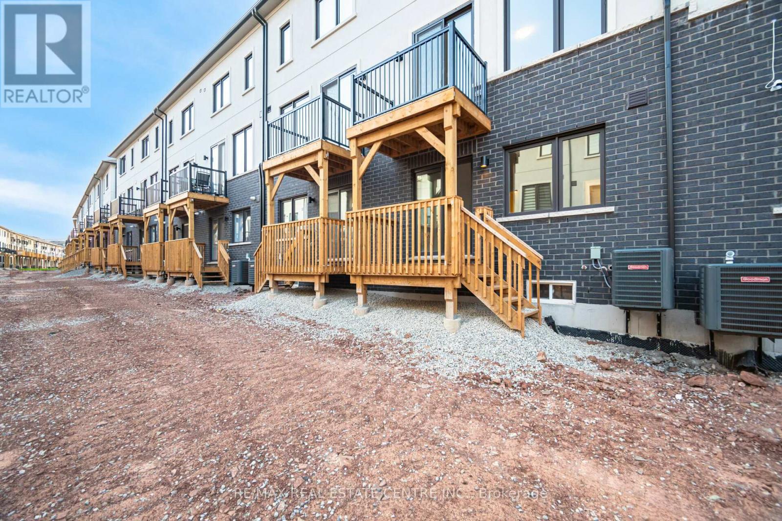 1320 Kobzar Drive, Oakville (Nw Northwest), Ontario  L6M 5R2 - Photo 30 - W12348683