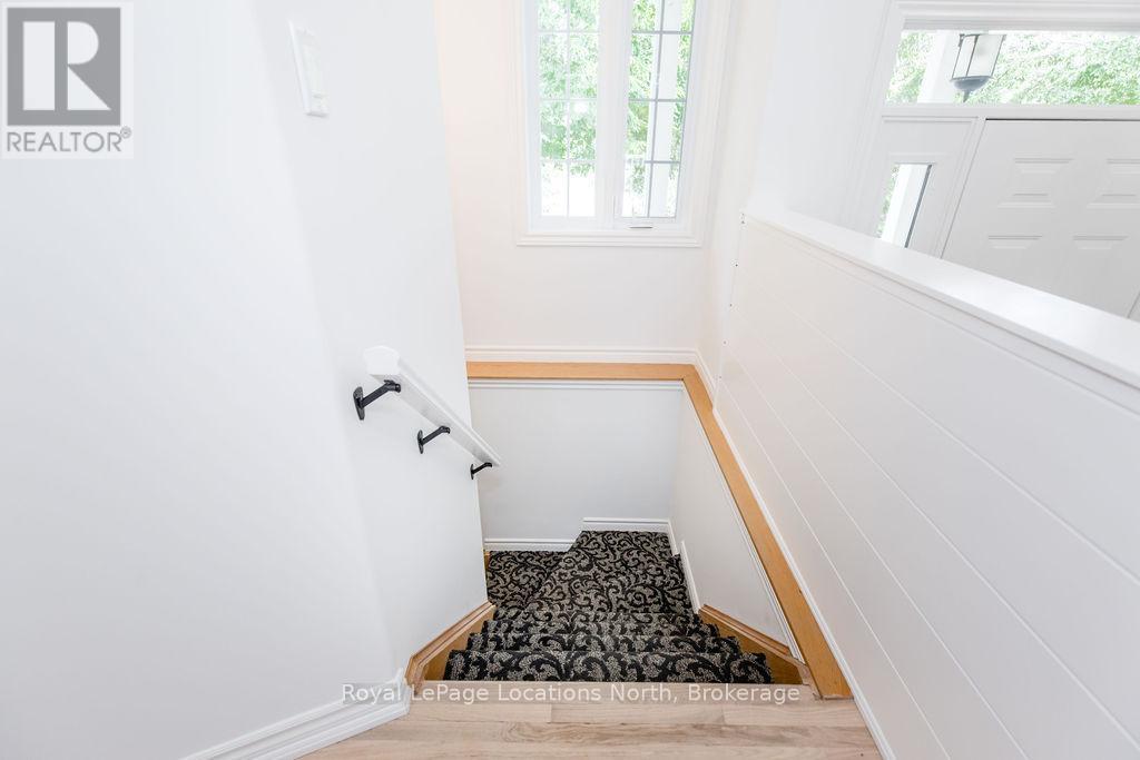 50 Blackburn Avenue, Clearview, Ontario  L0M 1P0 - Photo 22 - S12346450
