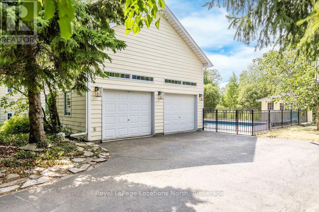 50 Blackburn Avenue, Clearview, Ontario  L0M 1P0 - Photo 49 - S12346450
