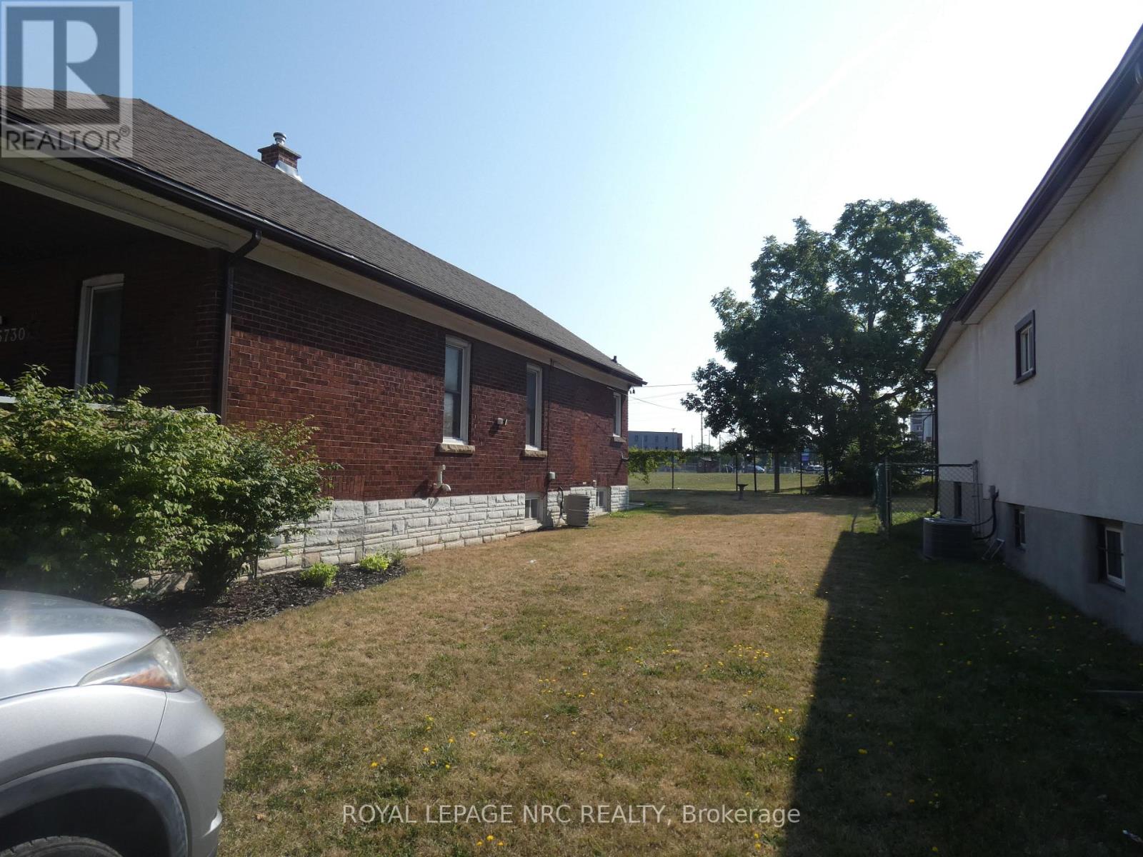 5730 Desson Avenue, Niagara Falls, Ontario  L2G 3T4 - Photo 2 - X12348715