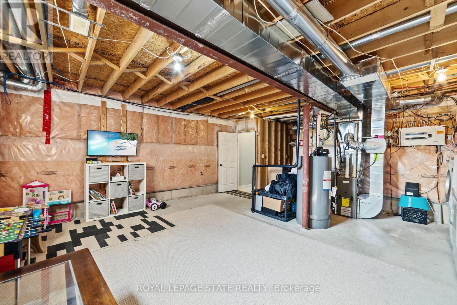 139 Periwinkle Drive, Hamilton (Stoney Creek), Ontario  L0R 1P0 - Photo 30 - X12348681