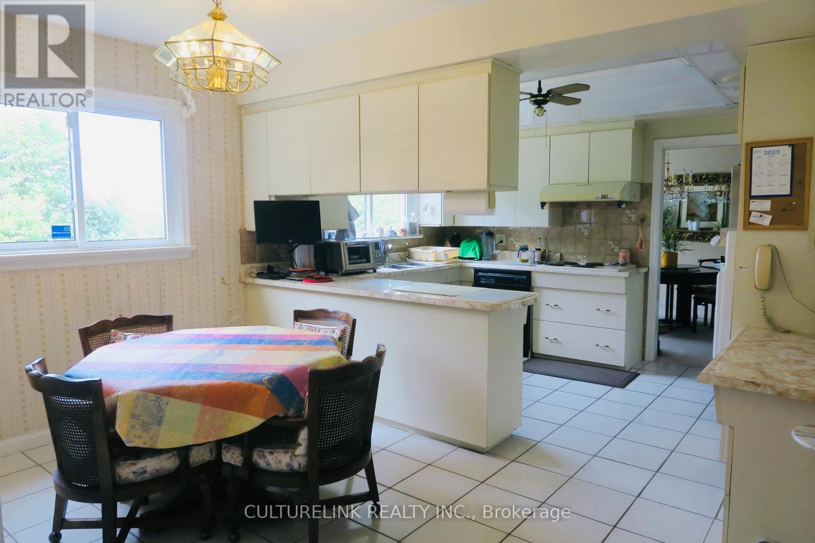 568 Cummer Avenue, Toronto (Bayview Woods-Steeles), Ontario  M2K 2M4 - Photo 9 - C12348717