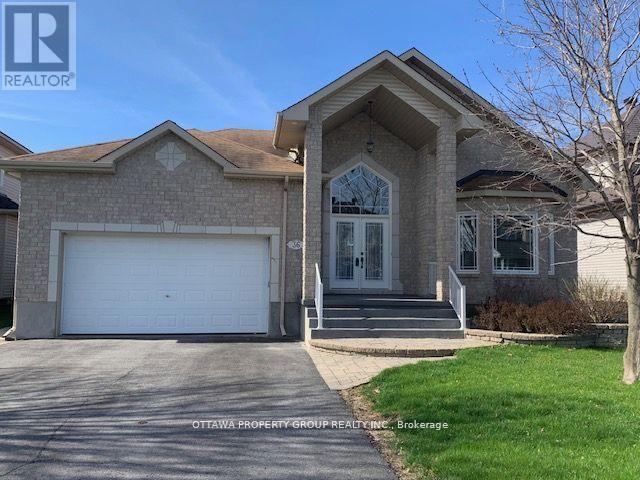 Property at 36 DE LA RIVE DRIVE image 1