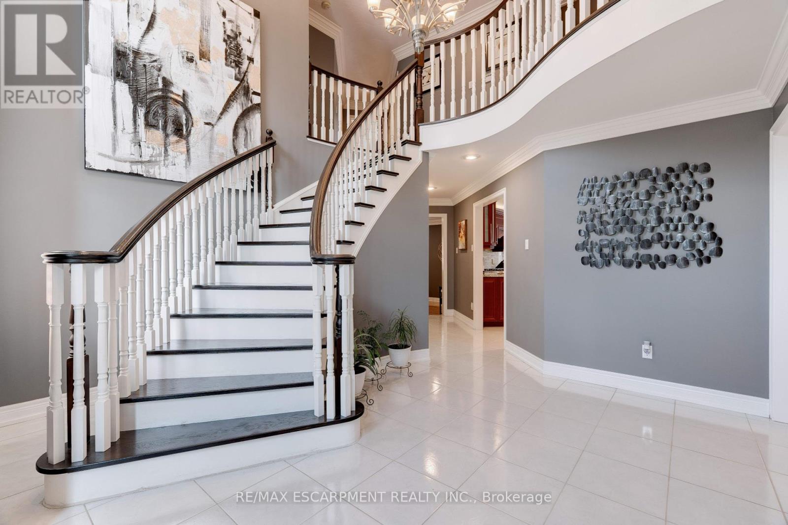 6 Embassy Drive, Hamilton (Lisgar), Ontario  L8T 4Z8 - Photo 16 - X12348693