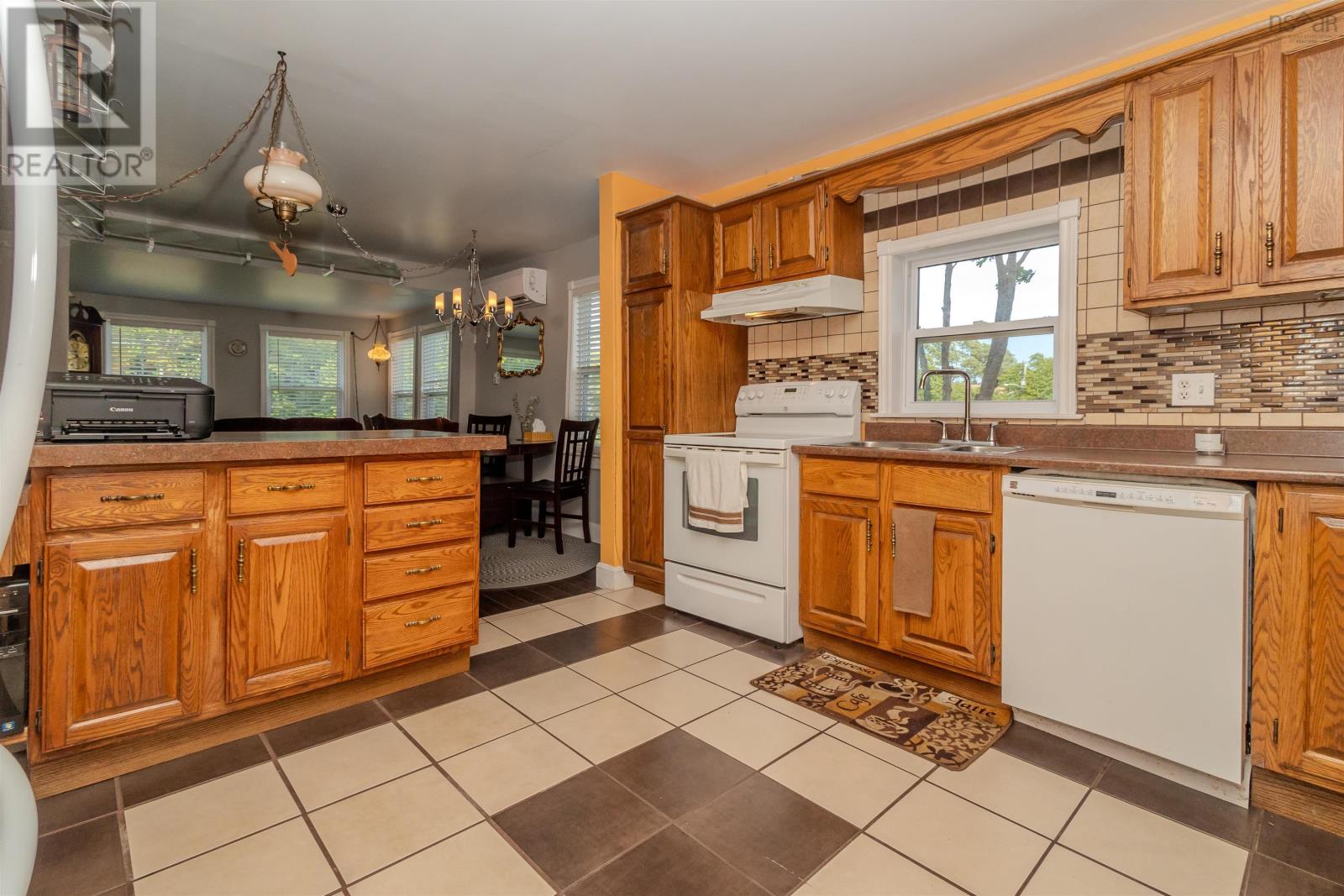 26 Dwyer Street, Sydney Mines, Nova Scotia  B1V 1E7 - Photo 17 - 202514390