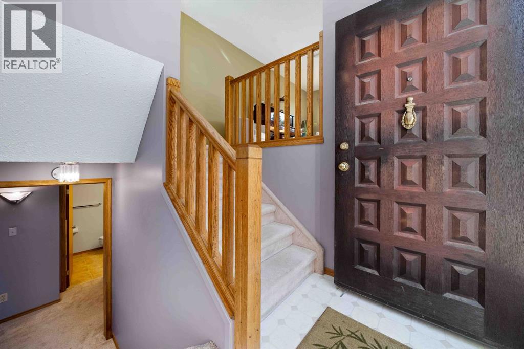 Property at 439 Ross Glen Drive SE image 3
