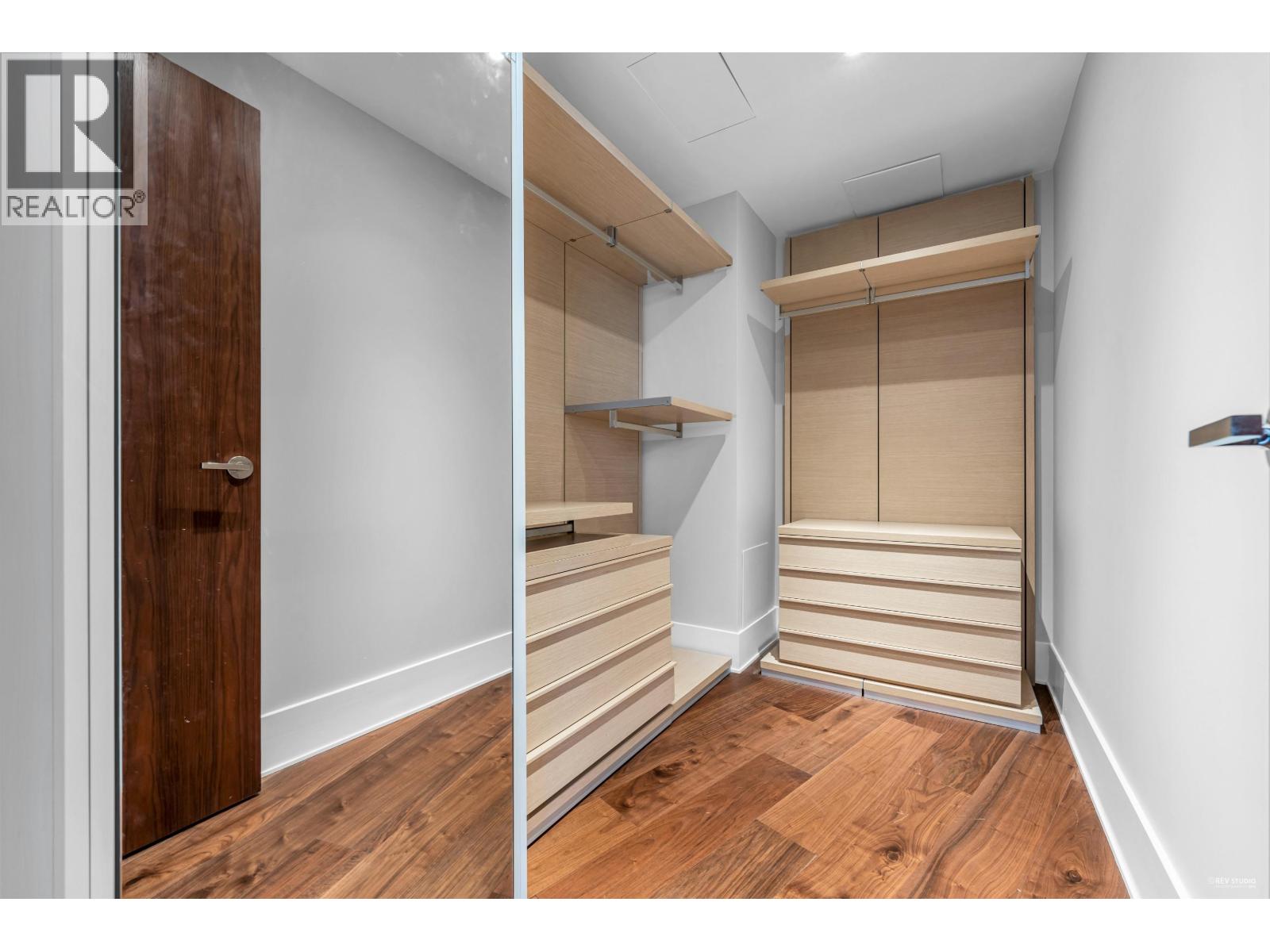 1576 Homer Mews, Vancouver, British Columbia  V6Z 0A6 - Photo 17 - R2988405
