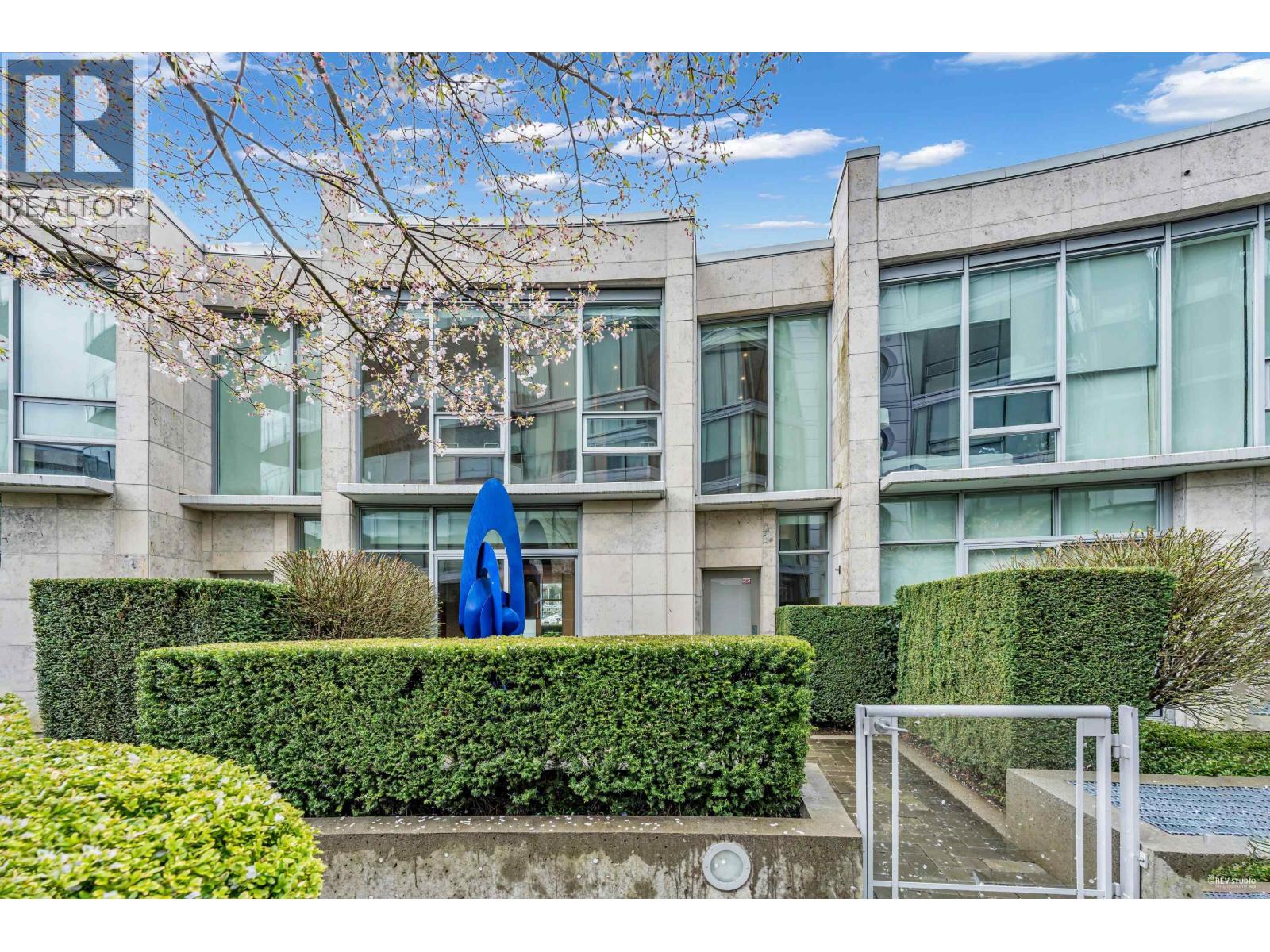1576 Homer Mews, Vancouver, British Columbia  V6Z 0A6 - Photo 14 - R2988405
