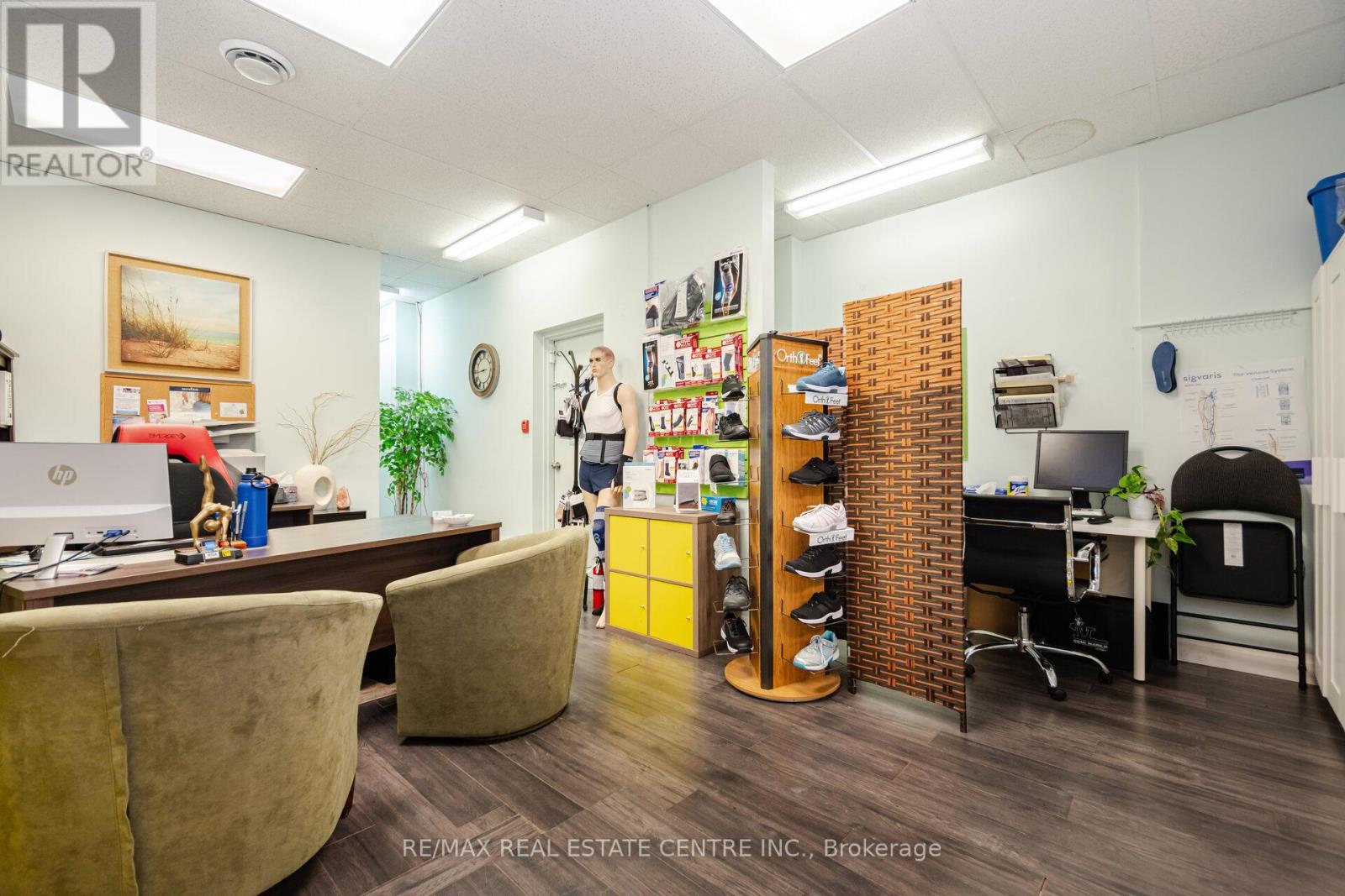 8 - 5291 Lakeshore Road, Burlington, Ontario  L7L 1C7 - Photo 8 - W12348744