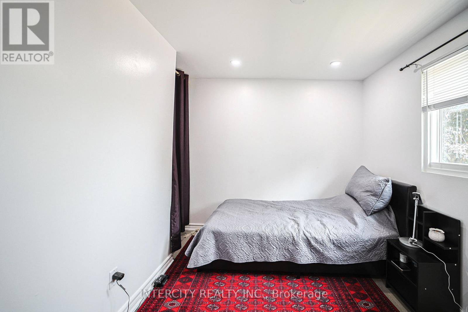 24 Grovetree Place, Brampton, Ontario  L6S 1S8 - Photo 19 - W12348746