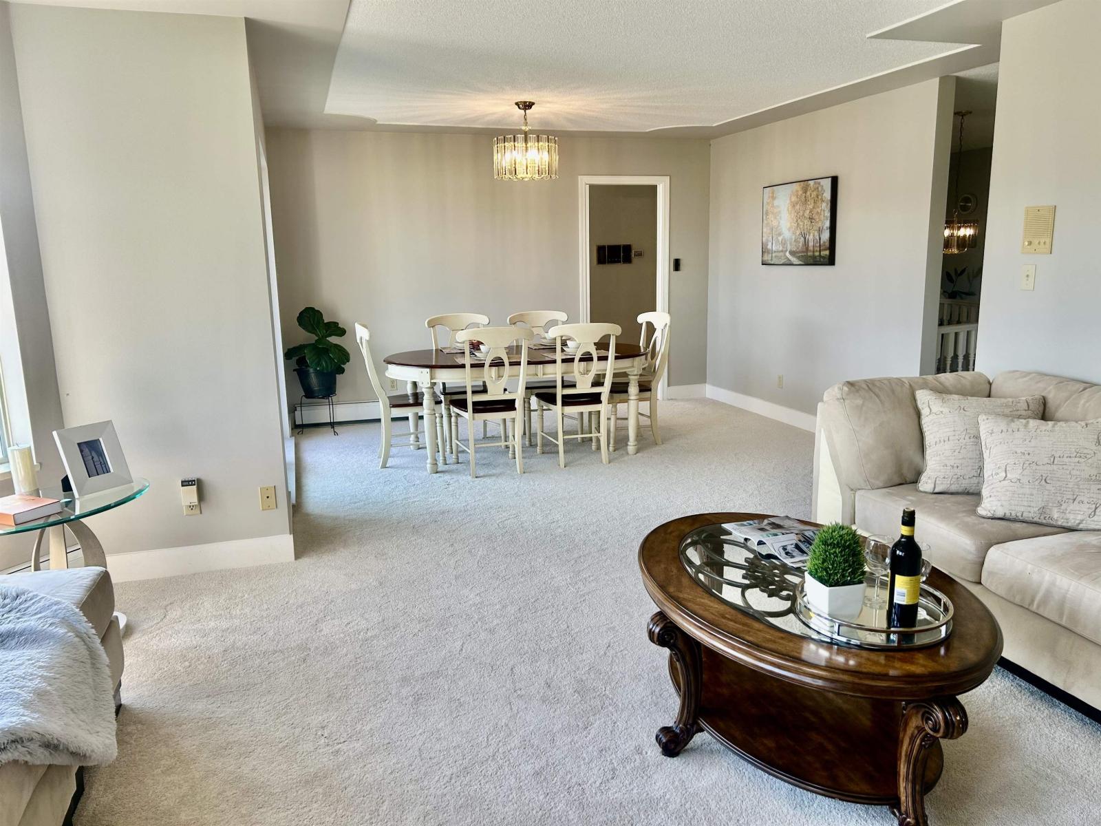 15837 Pacific Avenue, White Rock, British Columbia  V4B 1S8 - Photo 3 - R3036848