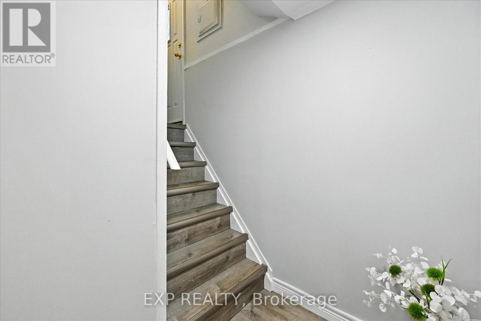 29 West 21st Street, Hamilton, Ontario  L9C 4M3 - Photo 19 - X12268651