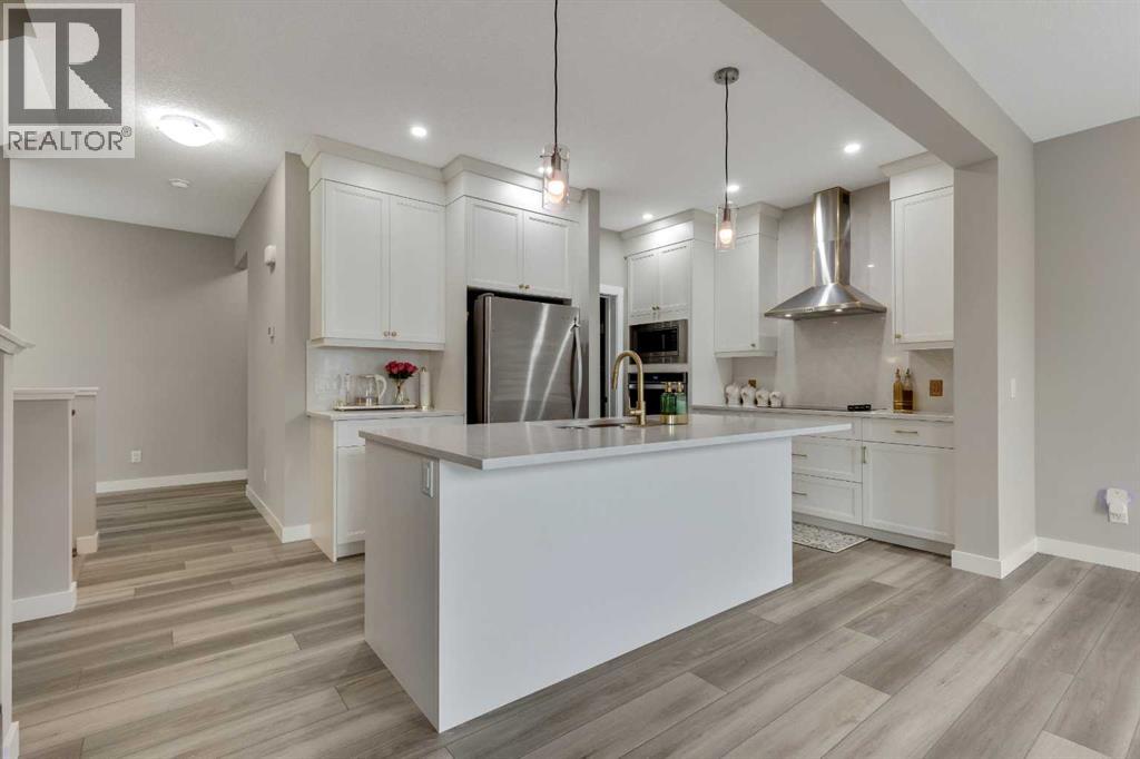Property at 216 Creekstone Row SW image 4