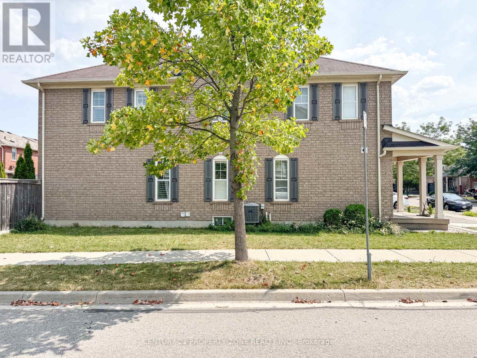 Property at 901 CHALLINOR TERRACE image 4