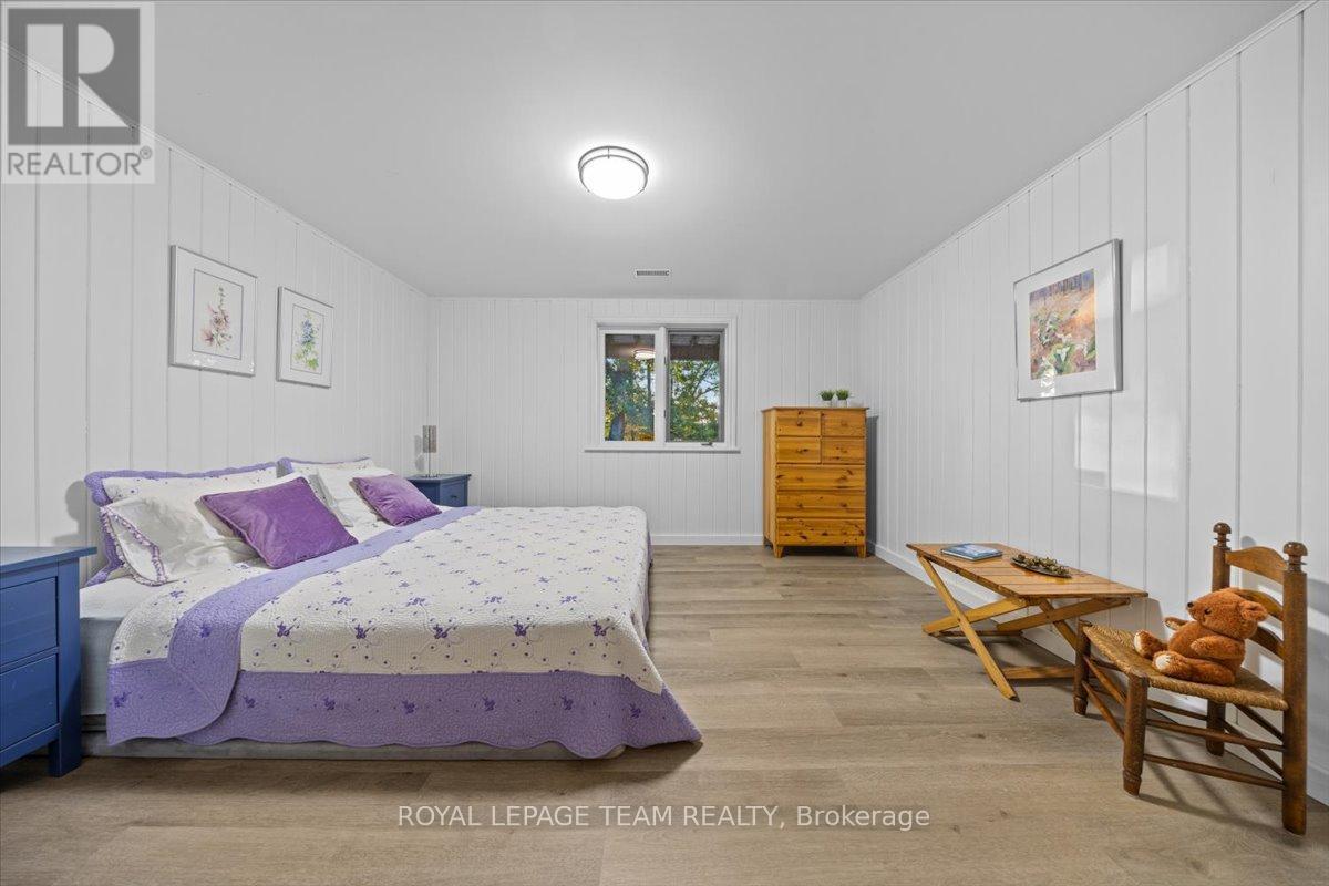 884 Anderson Road N, Frontenac (Frontenac South), Ontario  K0H 2V0 - Photo 31 - X12348830