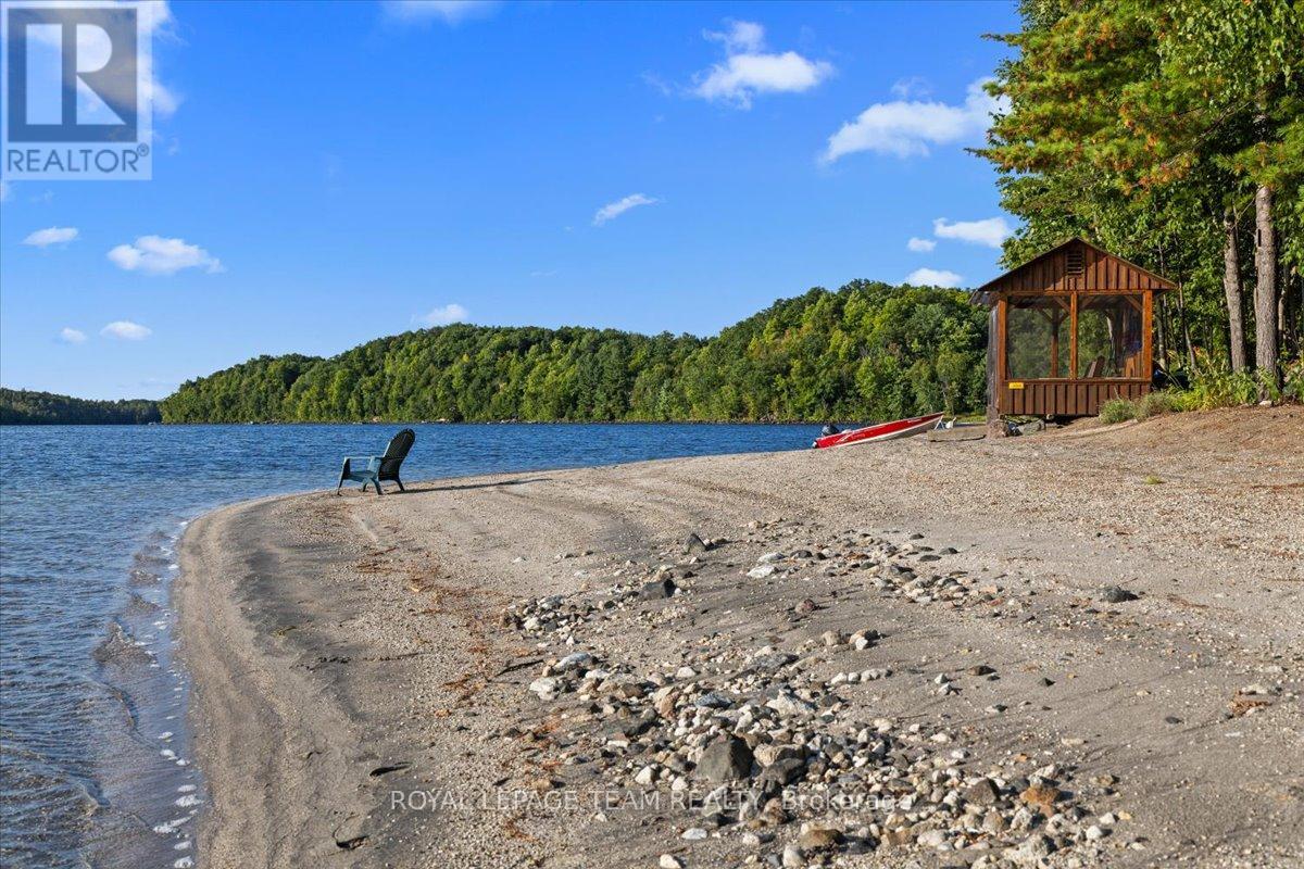 884 Anderson Road N, Frontenac (Frontenac South), Ontario  K0H 2V0 - Photo 8 - X12348830