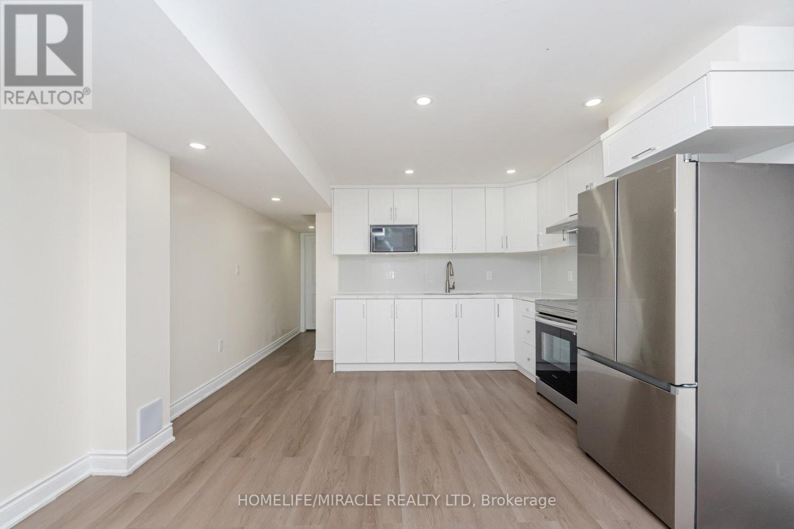 7 Aldenham Street, Brampton (Credit Valley), Ontario  L6X 5S2 - Photo 35 - W12348325