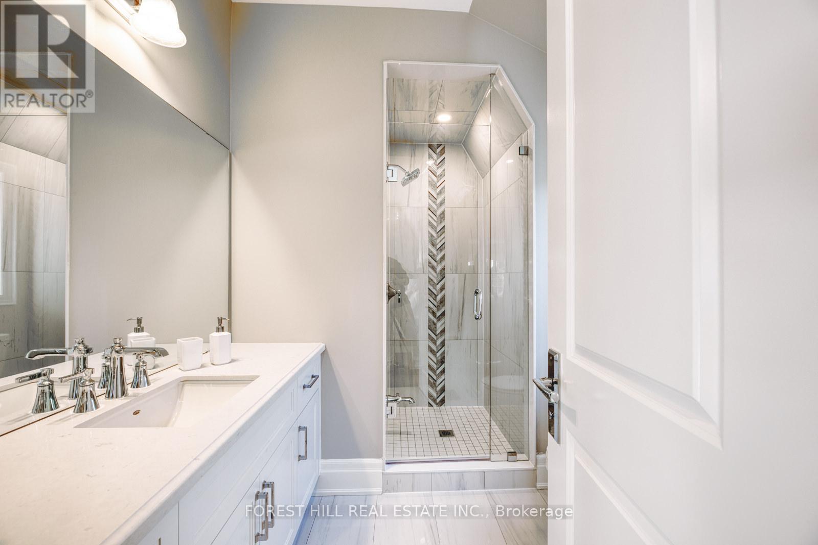 7 Becky Cheung Court, Toronto, Ontario  M2M 2E7 - Photo 20 - C12346518