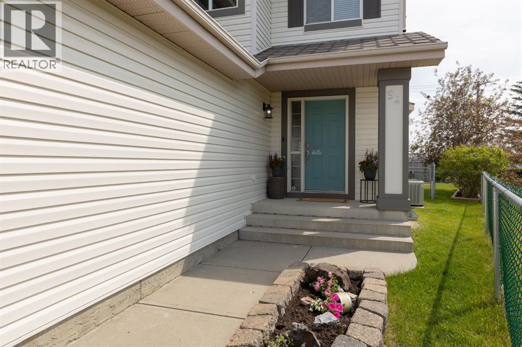 Property at 94 Somerglen Close SW image 2