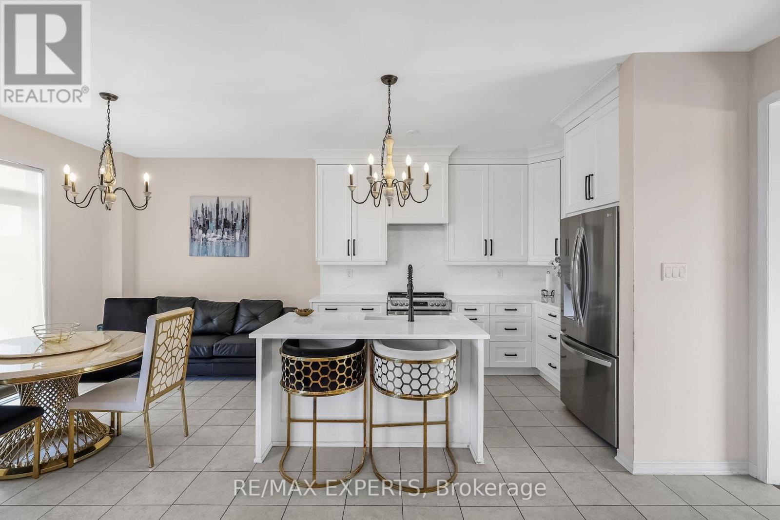 105 David Street, Haldimand, Ontario  N0A 1H0 - Photo 16 - X12348645
