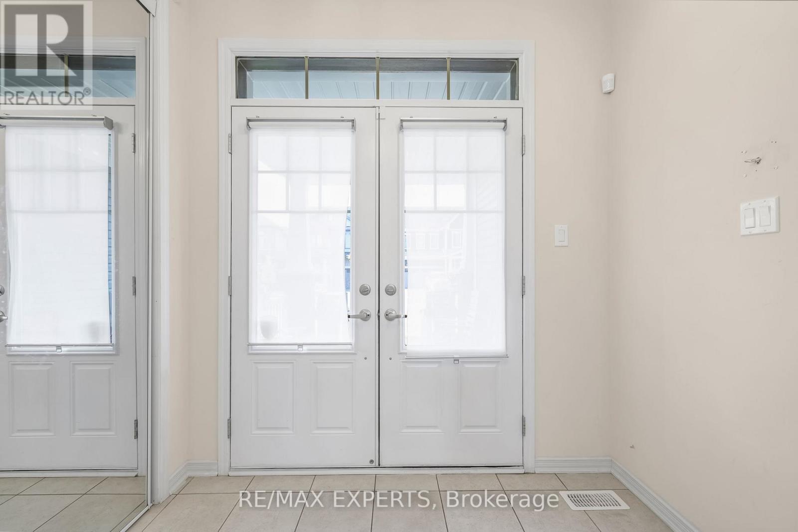 105 David Street, Haldimand, Ontario  N0A 1H0 - Photo 4 - X12348645