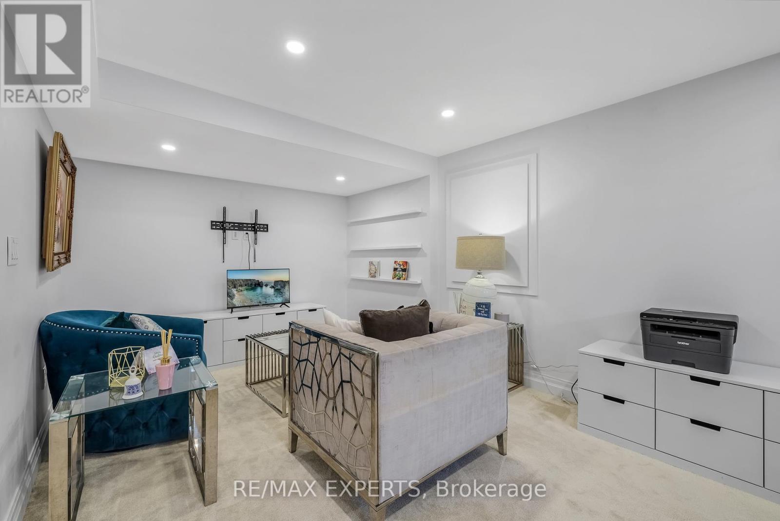 105 David Street, Haldimand, Ontario  N0A 1H0 - Photo 32 - X12348645