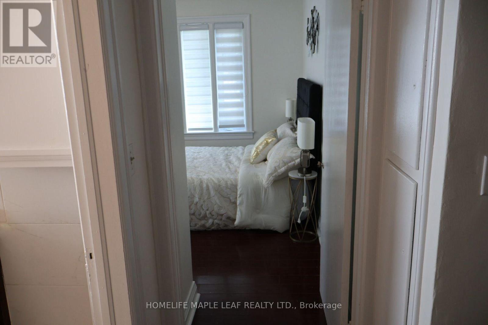 617 Lock Street W, Haldimand (Dunnville), Ontario  N1A 1V9 - Photo 10 - X12348788